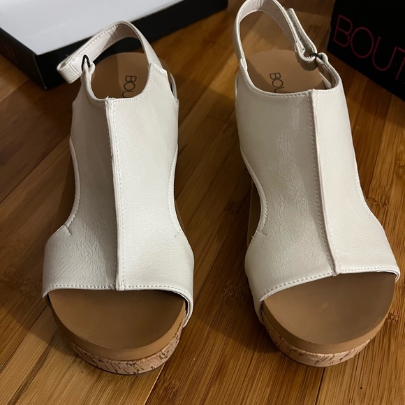 CORKYS Women’s 10 Cream Wedge - Picture 5 of 7